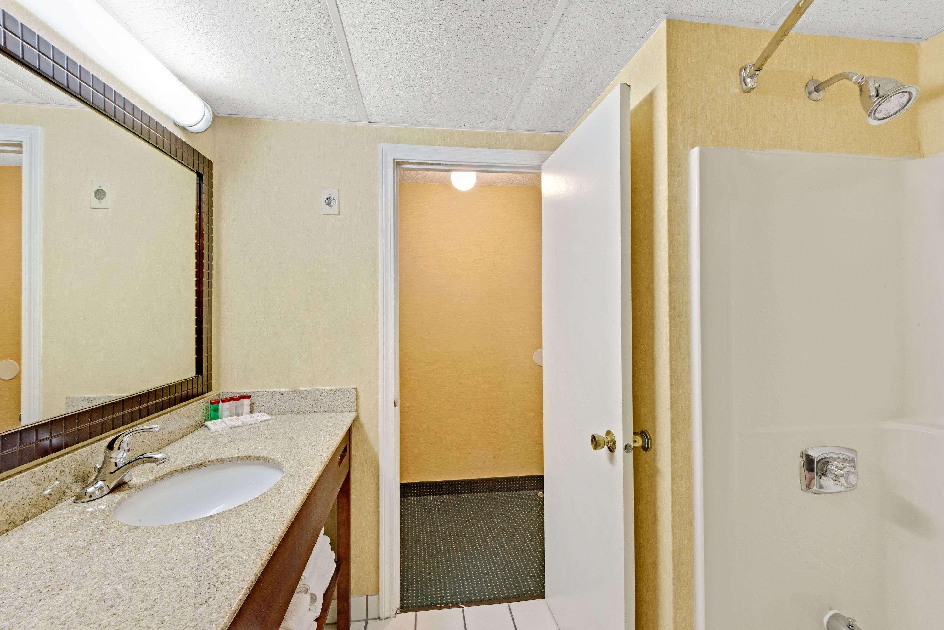 Ramada By Wyndham Kittery Ξενοδοχείο Εξωτερικό φωτογραφία